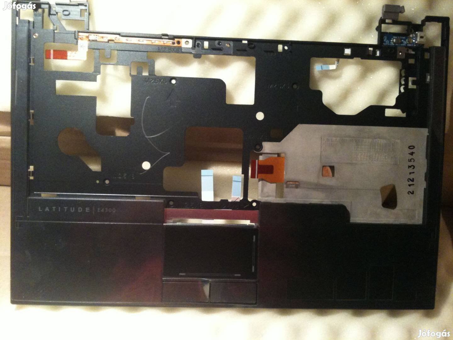Dell Latitude E4300 Palmrest Touchpad Bekapcsoló 9Xk2W 09Xk2W