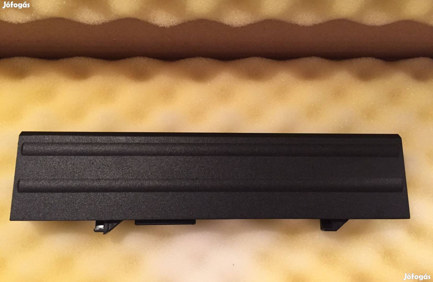 Dell Latitude E5500 E5400 E5410 Gyári Akkumulátor RM661 0RM661 KM742