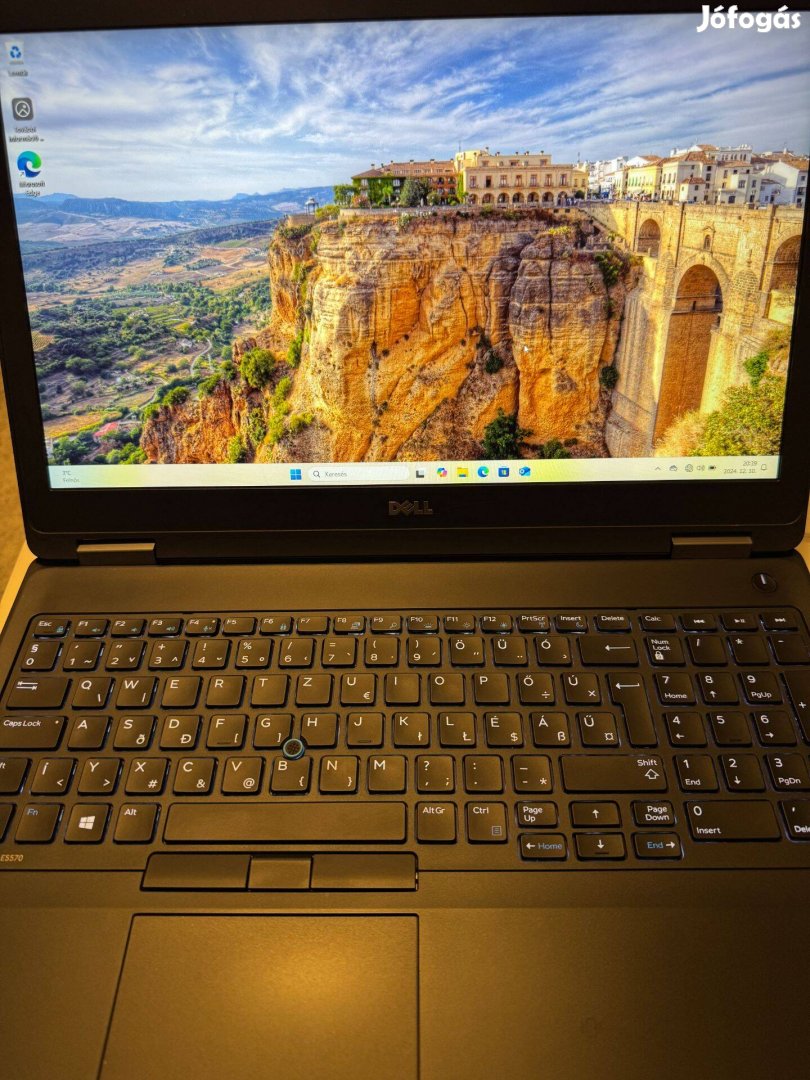 Dell Latitude E5570 - jó kiépítés, jó akku