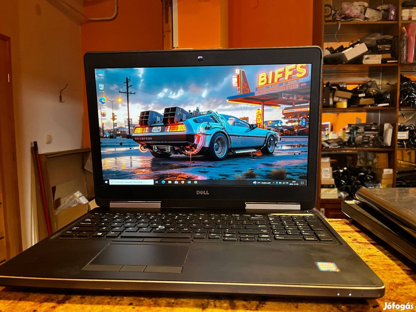 Dell Precision 7510 - i7-6820HQ, 16GB, SSD, AMD Radeon R9 !