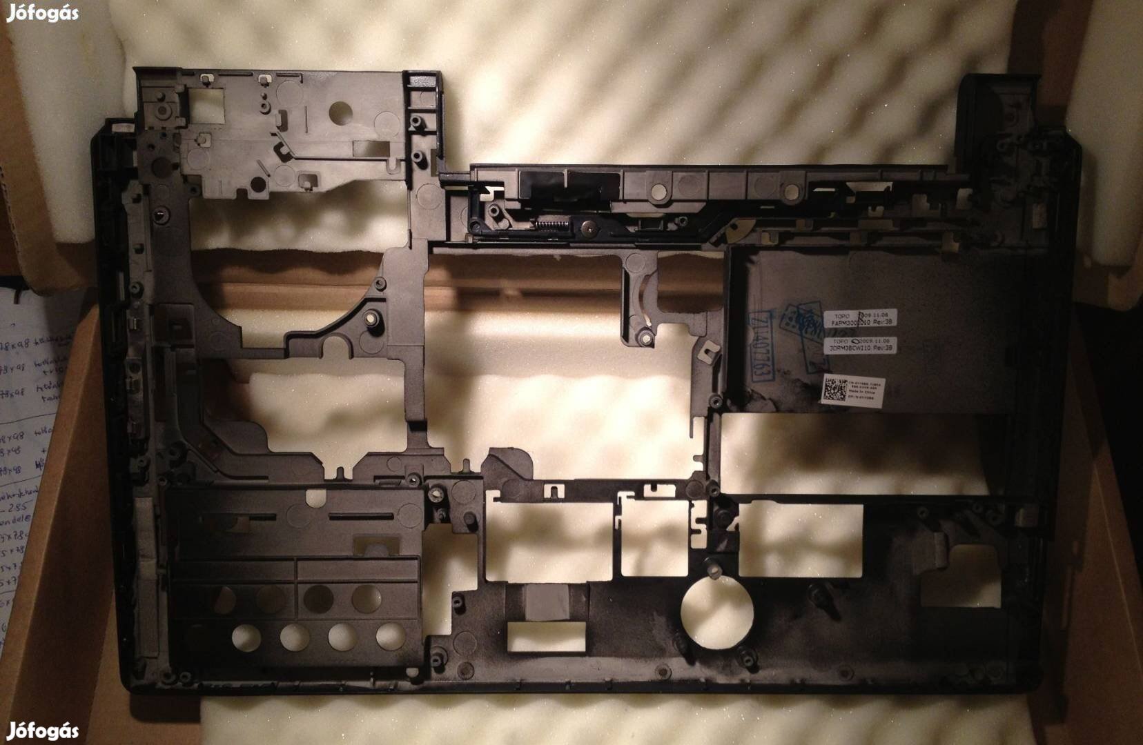 Dell Studio XPS 16 1640 Bottom BASE Alsó Ház Y708R 0Y708R
