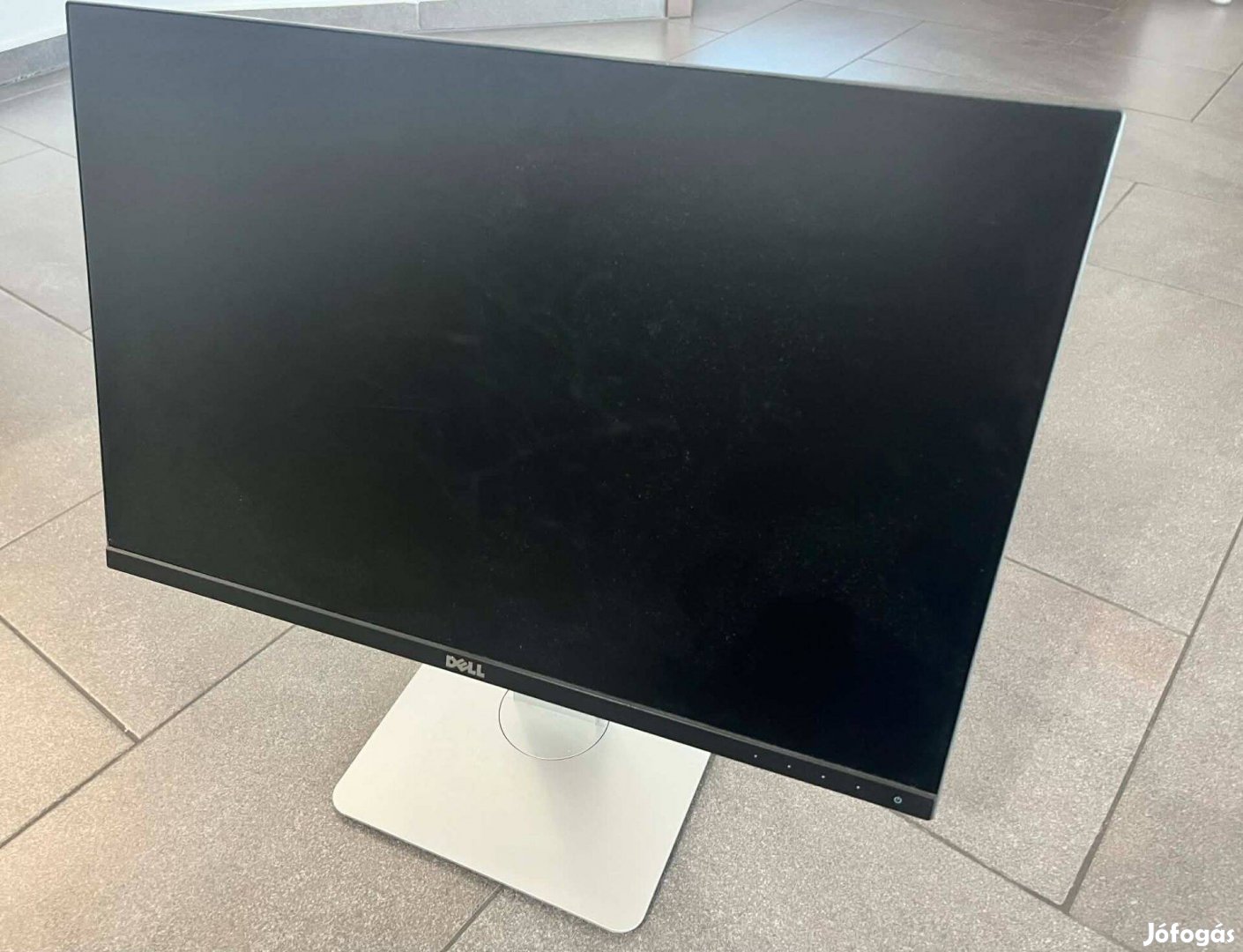 Dell Ultrasharp monitor eladó - 4db