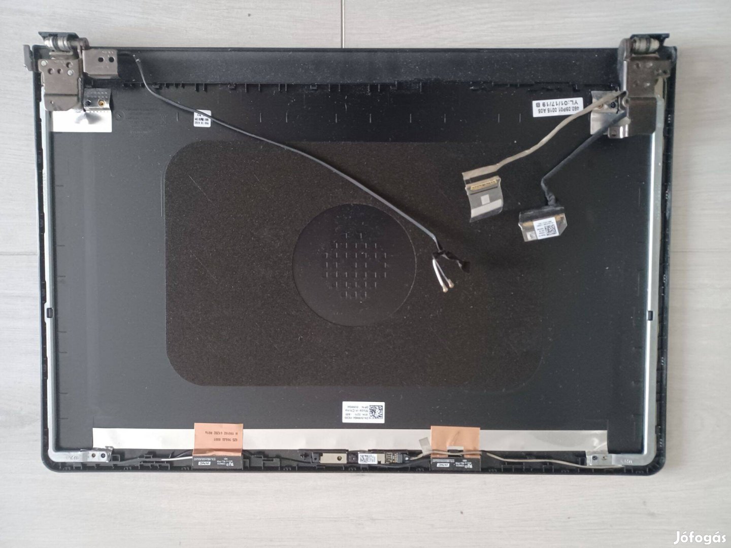 Dell Vostro 15 laptop, típus: 3568, bontódik