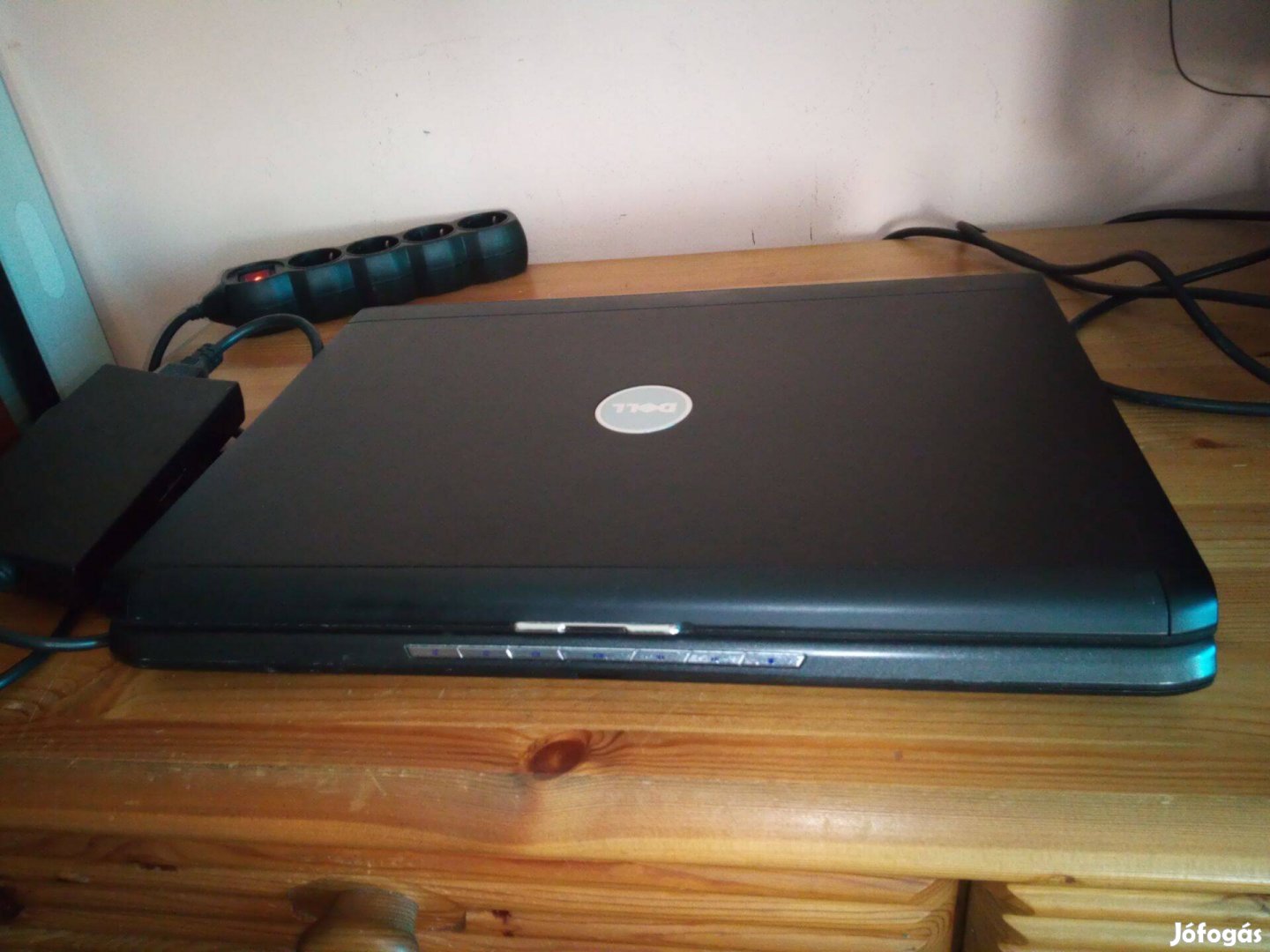 Dell Vostro 17colos laptop