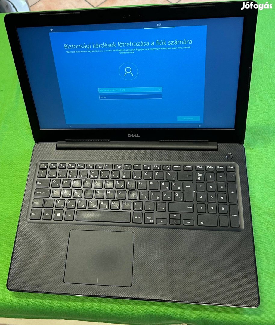 Dell Vostro 3590 i7 Notebook