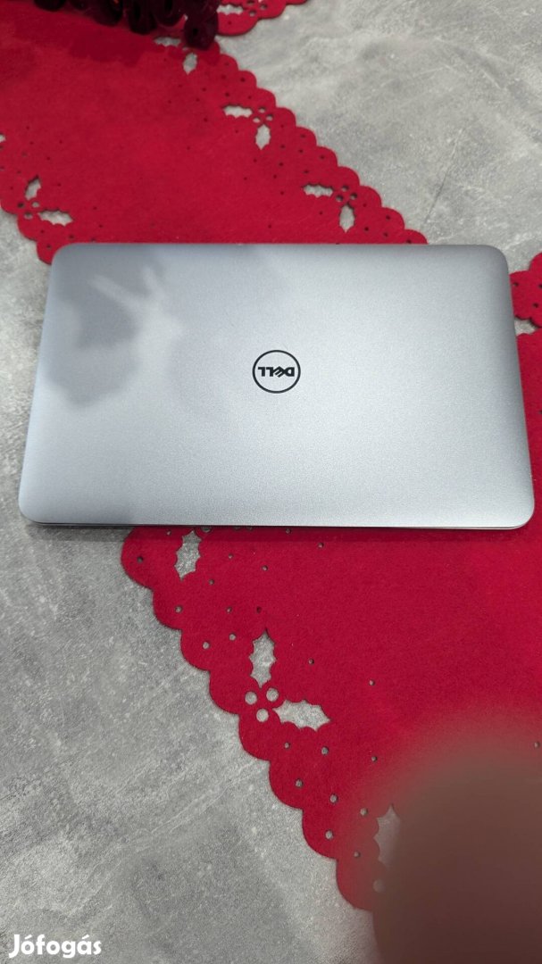 Dell érintőképernyős laptop 