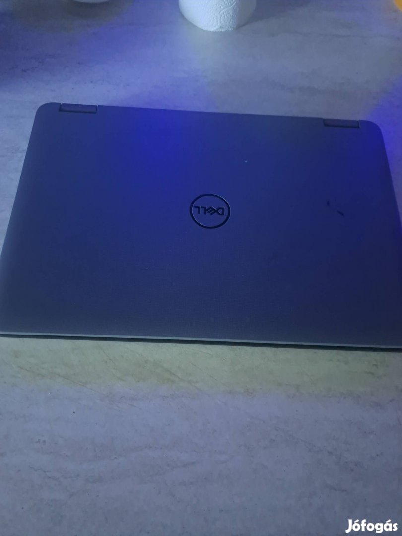 Dell laptop érintőképernyős