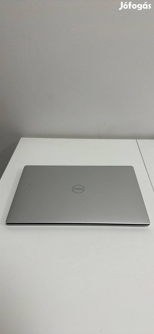 Dell xps 13 laptop i7-10510U/ 16GB RAM/512GB SSD+512gb