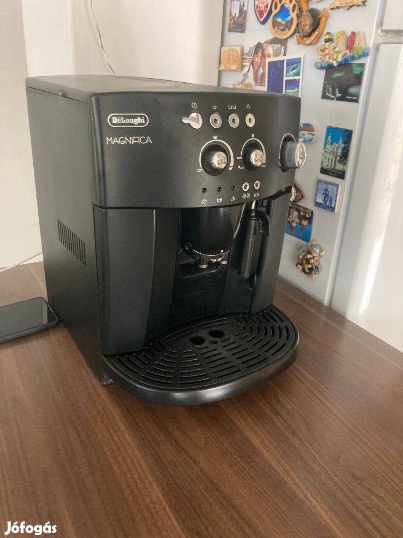 Delonghi Esam 4000 Magnifica Automata kávéfőző