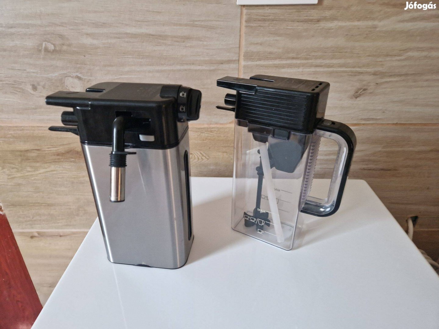 Delonghi Exclusive csoki és tejtartály