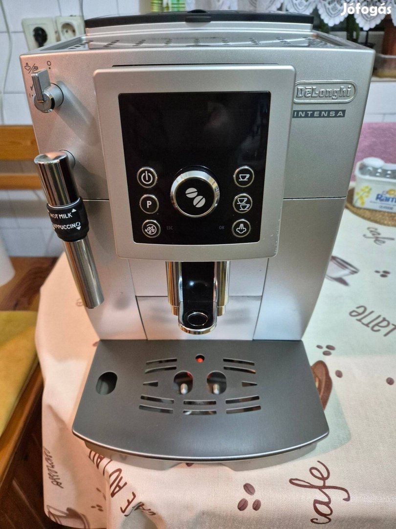 Delonghi Intensa automata kávéfőző kávégép ingyen futár jura