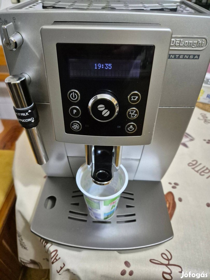 Delonghi Intensa automata kávéfőző kávégép ingyen futár jura