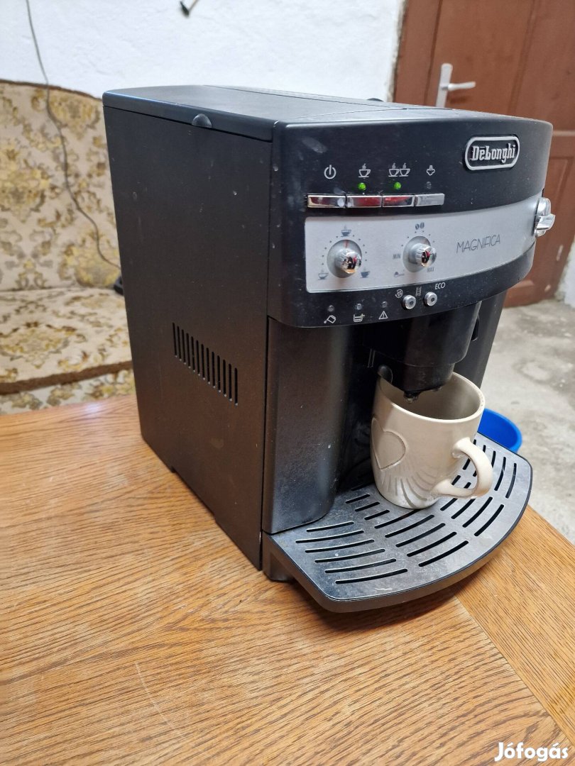 Delonghi Magnefica kávégép 