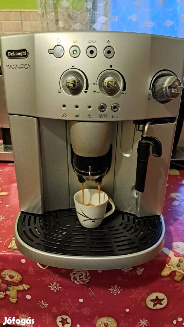 Delonghi Magnifica Automata Darálós Kávégép ez már az újabb ECO kazáno