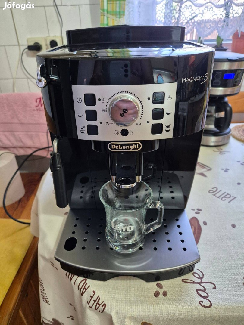 Delonghi Magnifica S ECO automata kávéfőző kávégép ingyen futár