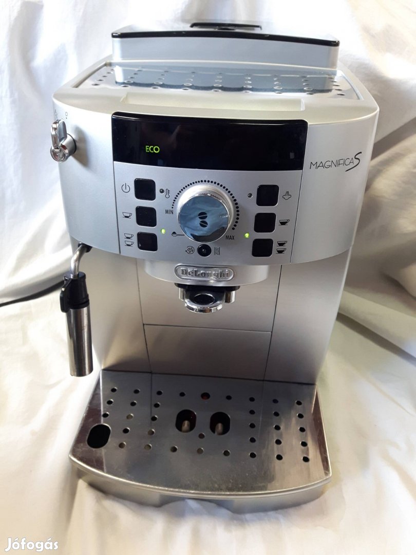 Delonghi Magnifica S automata darálós kávéfőző