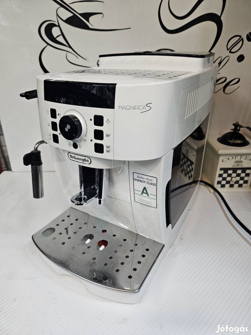 Delonghi Magnifica S automata kávégép 6Hónap Garanciával. 