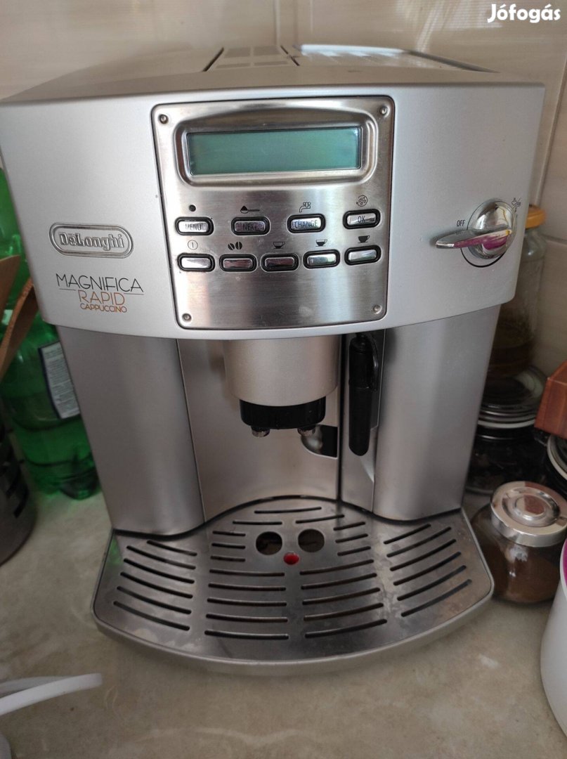 Delonghi Magnifica alkatrésznek