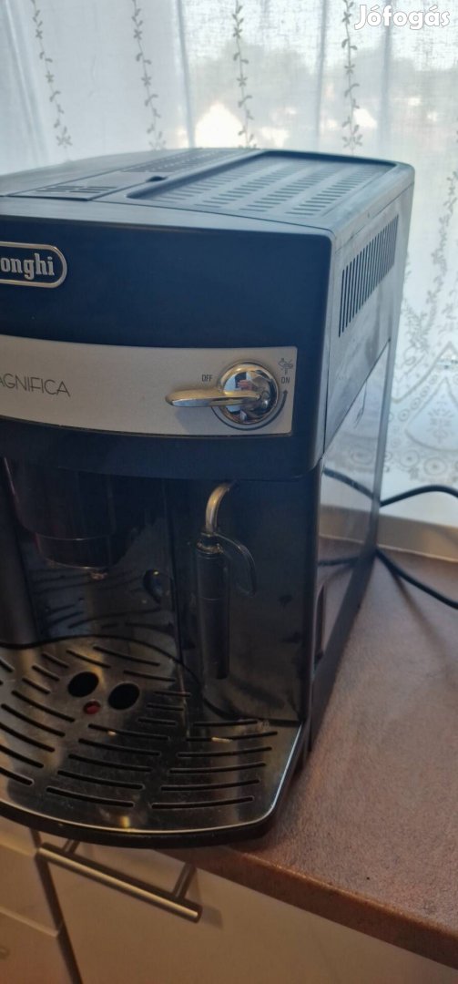 Delonghi Magnifica automata