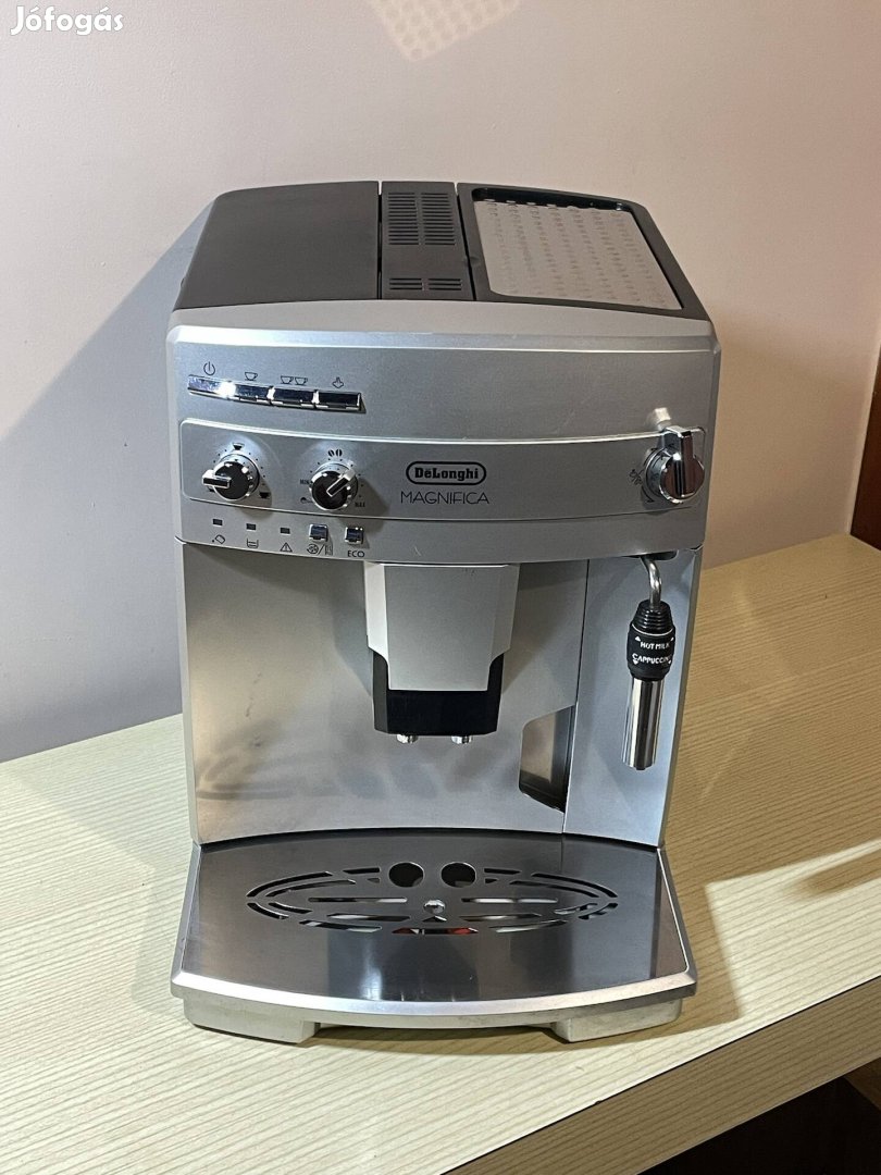 Delonghi Magnifica darálós automata kávégép