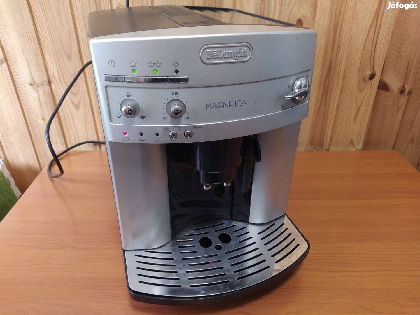 Delonghi Magnifica hibás állapotú kávégép