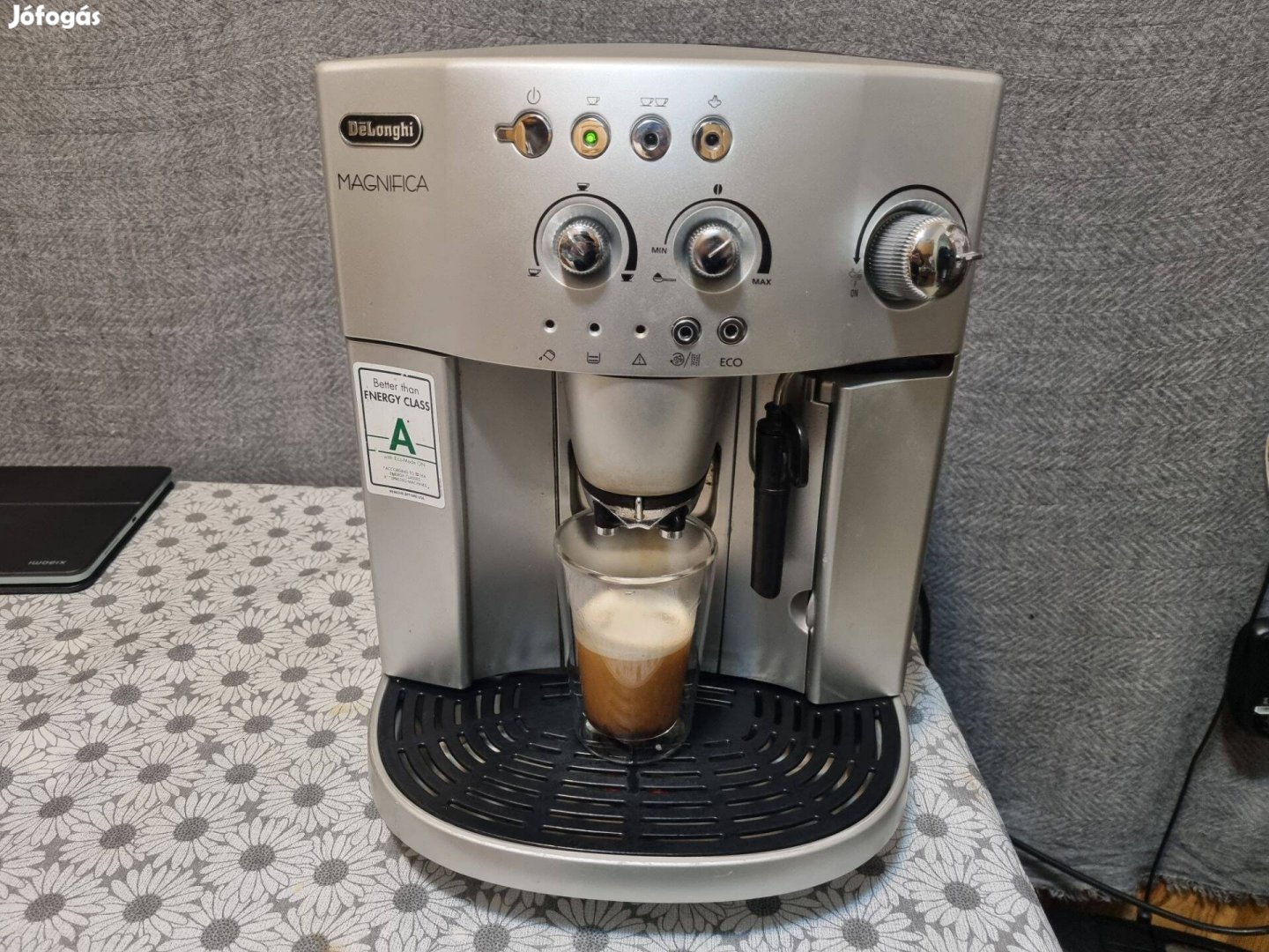 Delonghi Magnifica kávégép