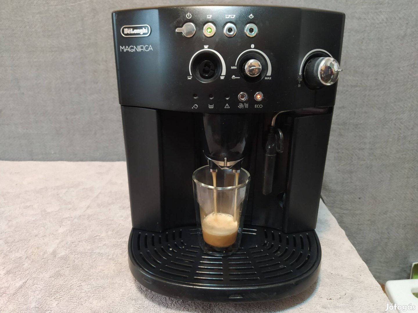 Delonghi Magnifica kávégép