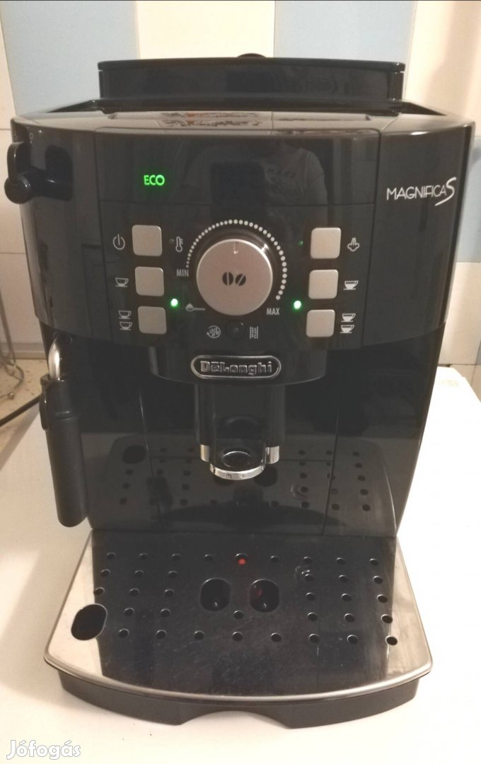 Delonghi Magnifica s automata kávéfőző 