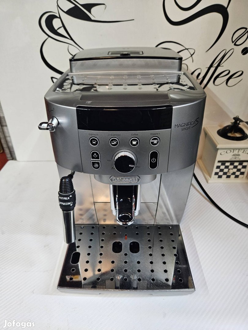 Delonghi Magnificas Smart automata kávégép 6Hónap Garanciával/2