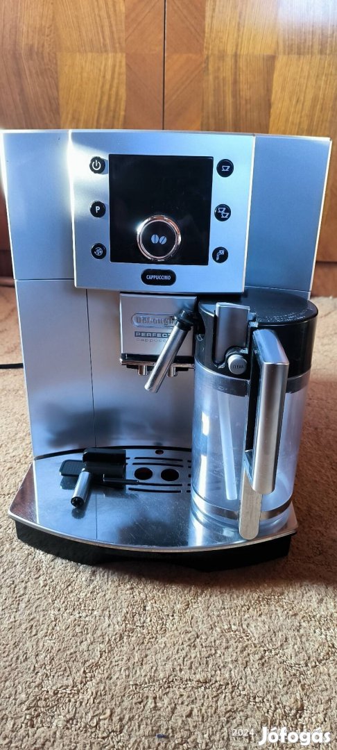 Delonghi Perfecta Cappuccino Esam 5500