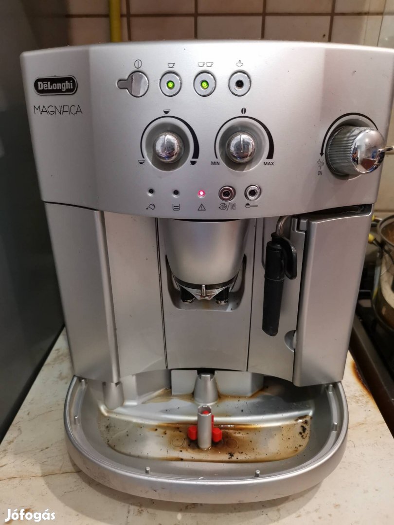 Delonghi magnifica 