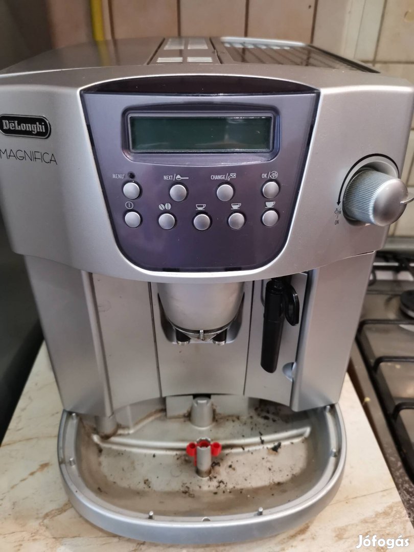 Delonghi magnifica 