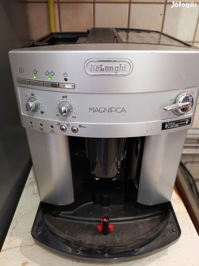 Delonghi magnifica kávéfőző 