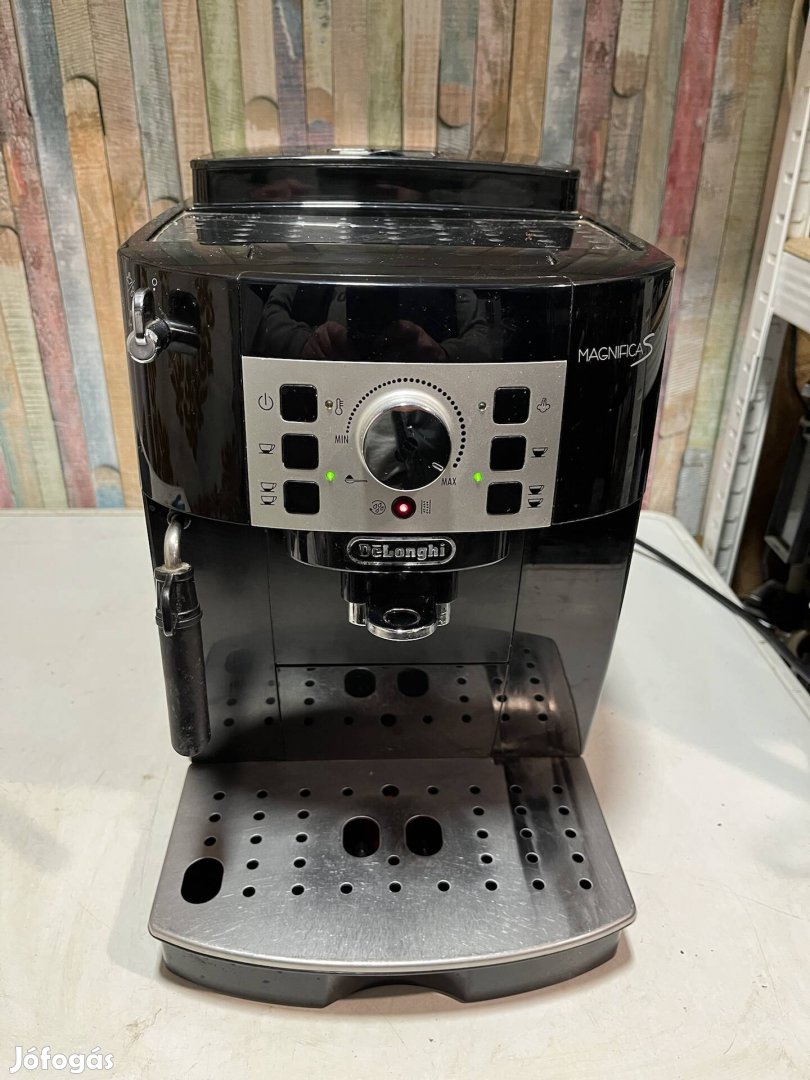 Delonghi magnifica s Kávégép #3