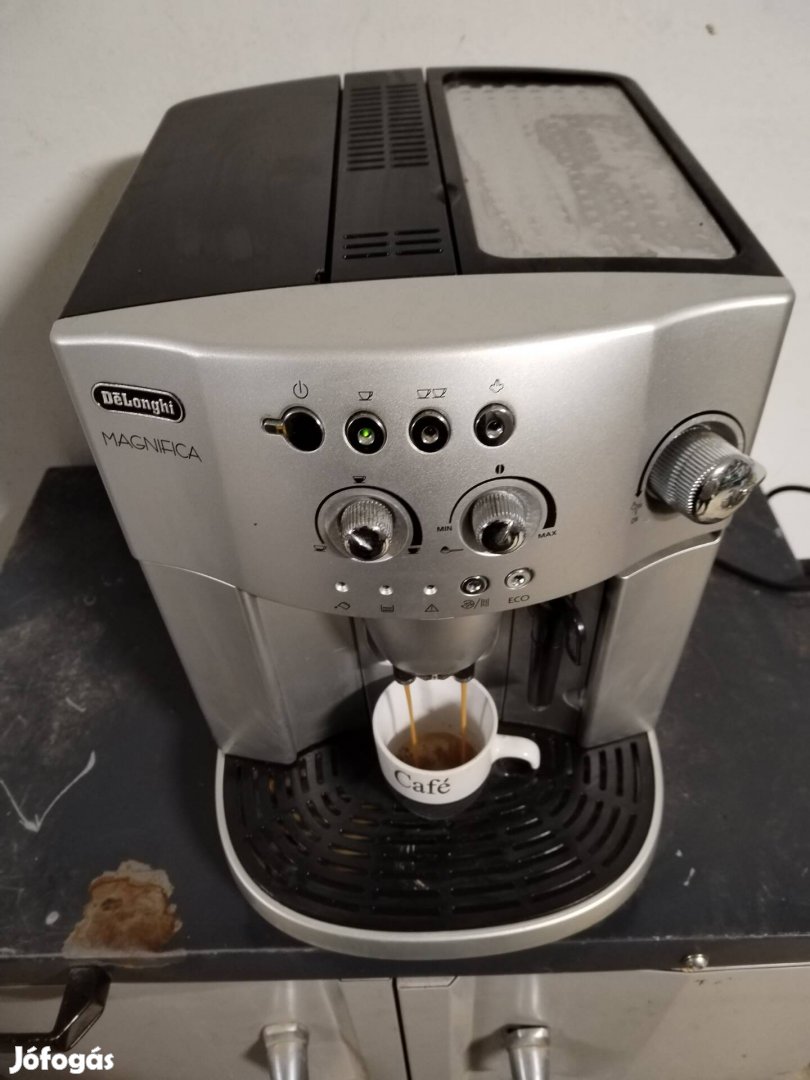 Delonghi magnifica szürke kávéfőző 