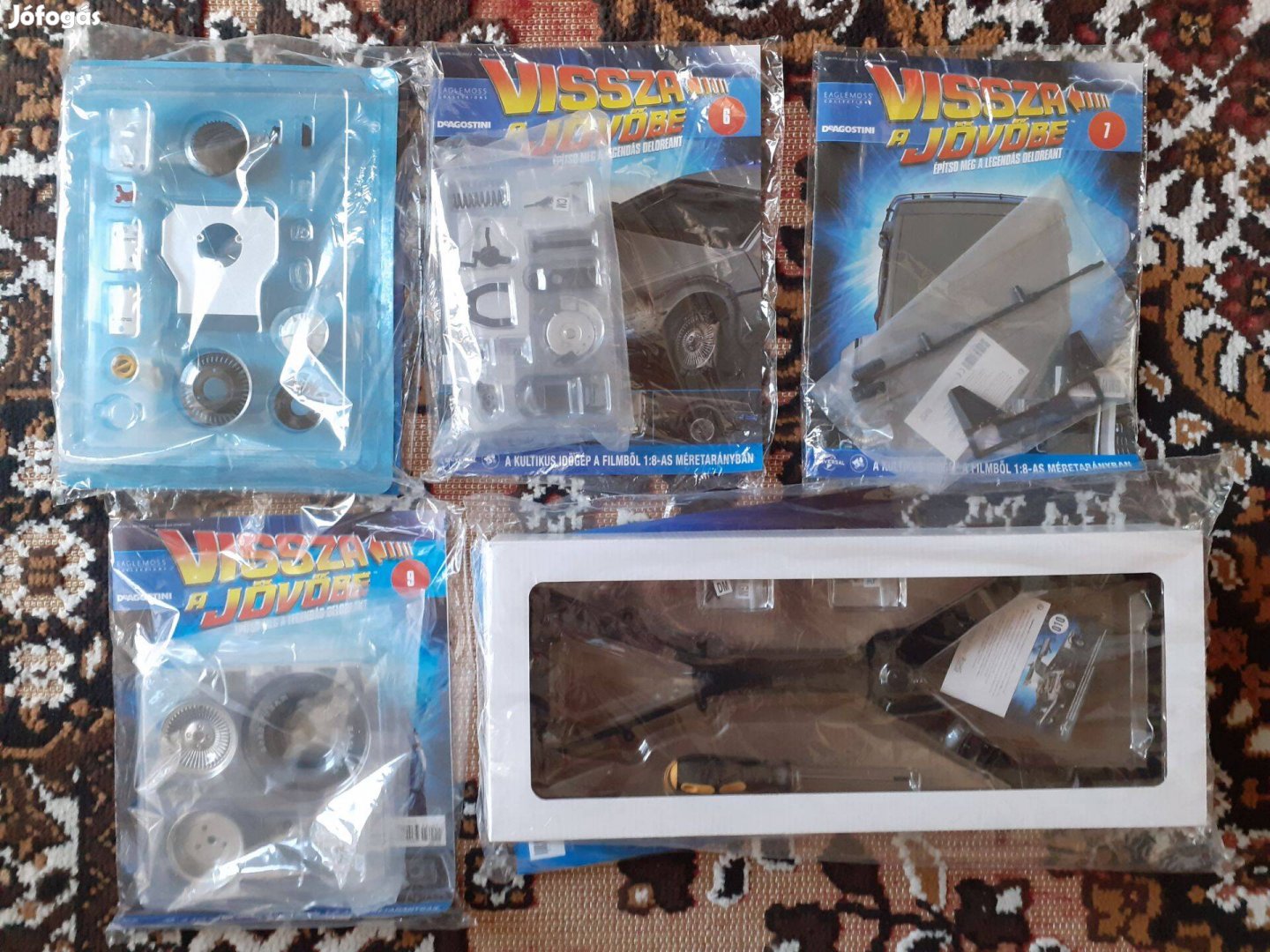 Delorean egyben vagy akár külön újak makett autómodell autó