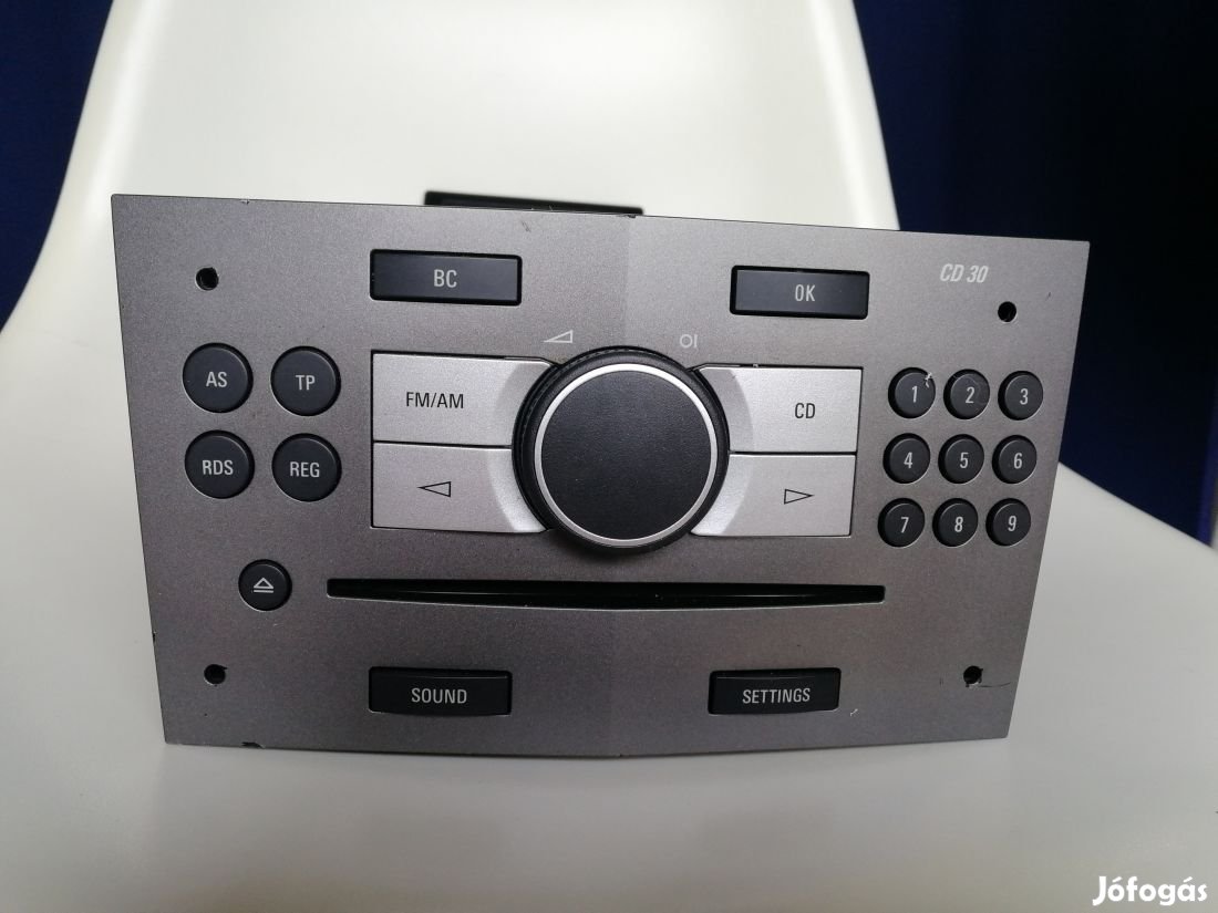Delphi Grundig CD30 autós rádió és cd