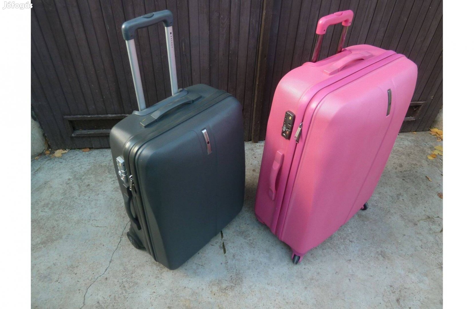 Delsey műanyag utazó bőrönd felső kategóriás eladó. Húzható , törhetet