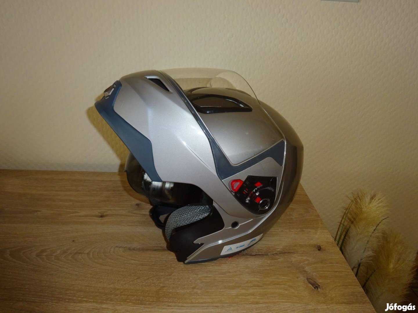 Delta Sport napszemüveges felnyitható bukósisak - M