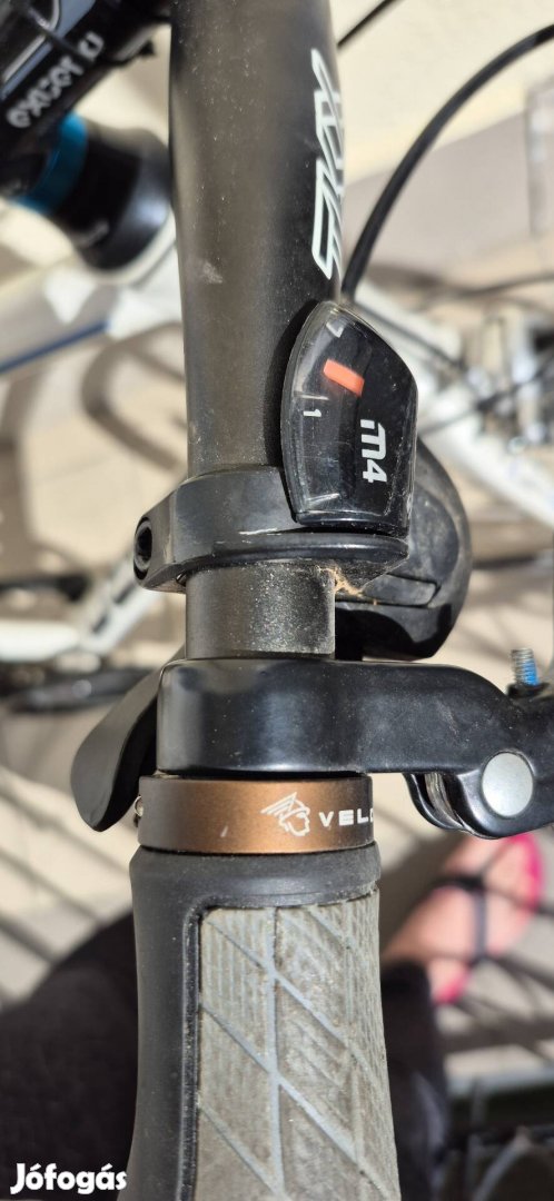 Dema Leony 1.0 országúti kerékpár