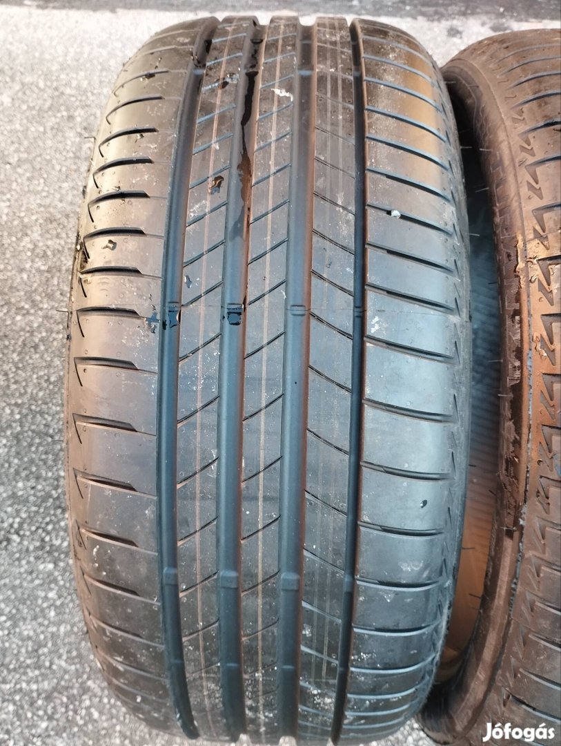 Demo 2db 225/40 18 Bridgestone nyári gumi r18 " dot22