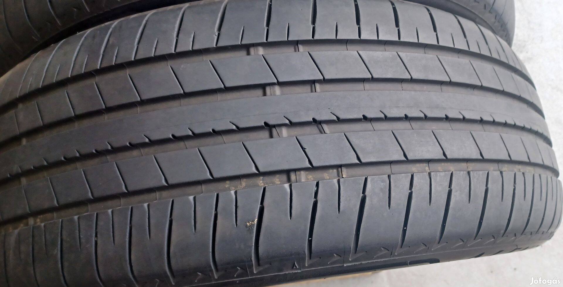 Demó Bridgestone Alenza 235/50 R20 nyári gumik 165e./4db