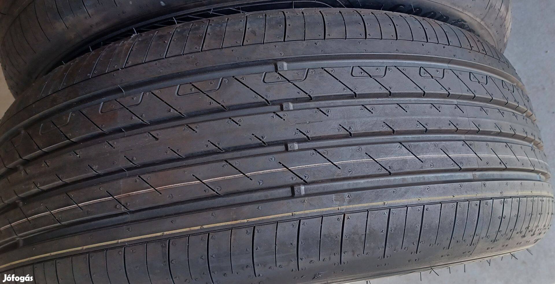 Demó Good/Year Efficientgrip 215/50 R18 nyári gumik 125e./4db