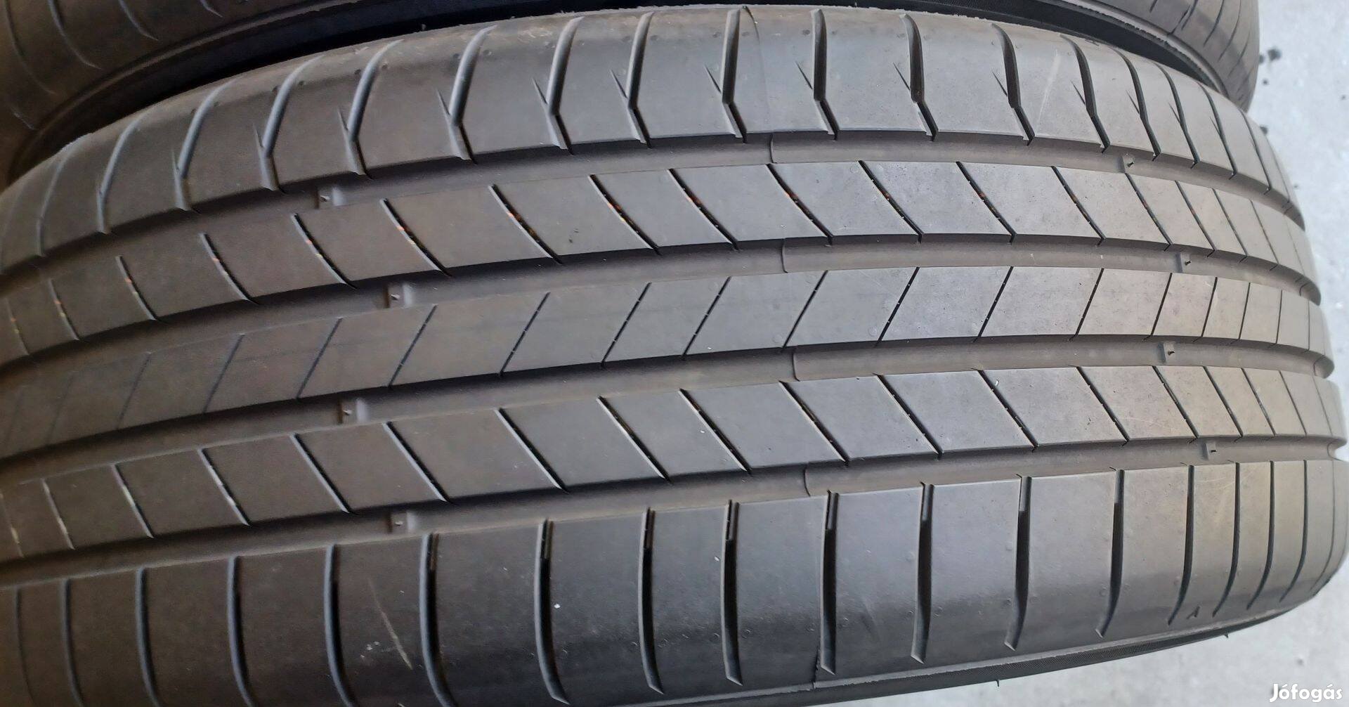 Demó Kumho Ecsta 215/55 R18 nyári gumik 85e/4db