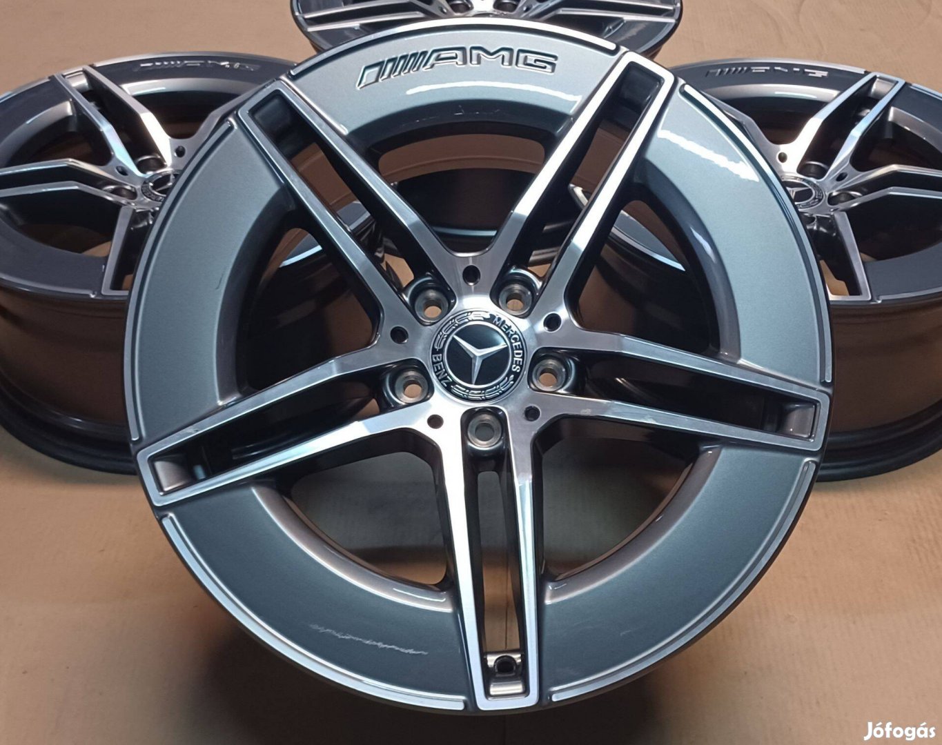 Demó Mercedes W214 E klasse AMG 5x112 8,5-9,5x19 ET35,5-51 4db