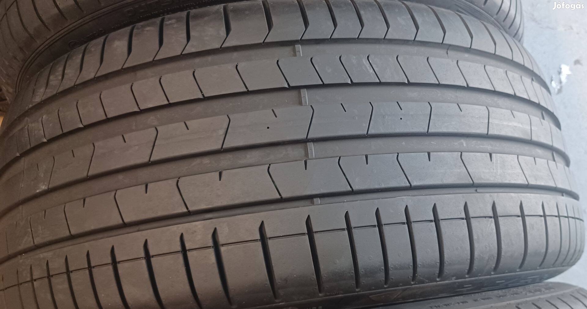 Demó Pirelli Pzero Elect 255/35 R21 nyári gumik 185e./4db. 7mm