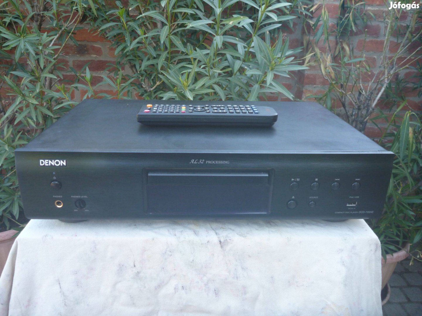 Denon DCD-720AE CD lejátszó/MP3 USB távirányítóval
