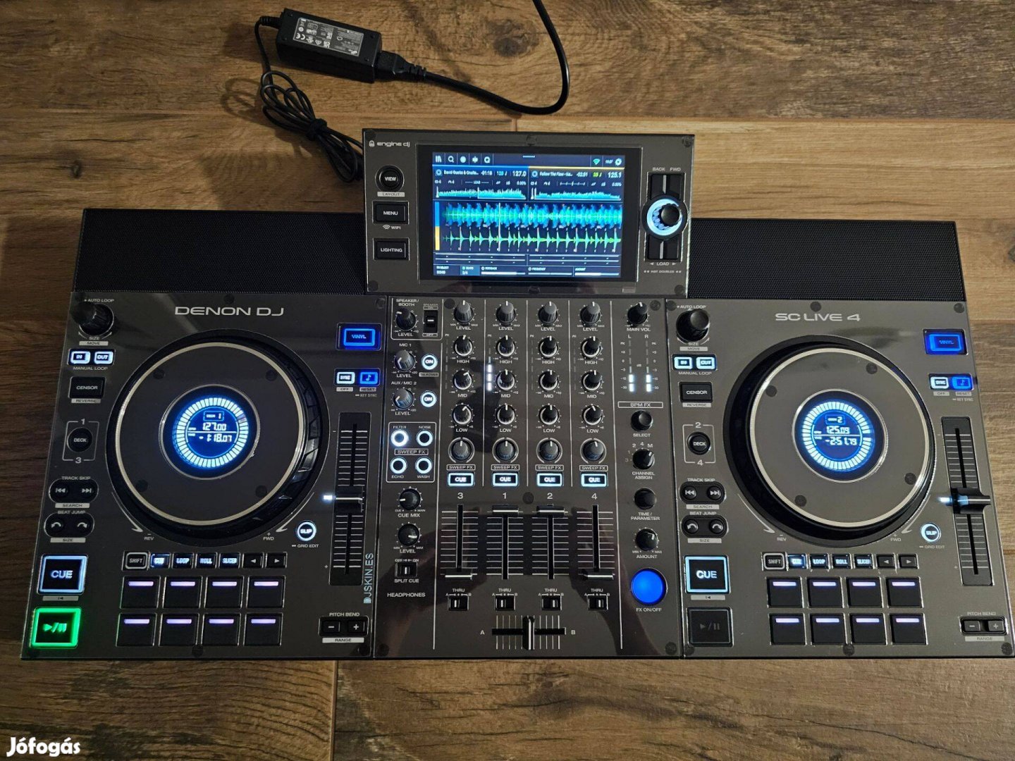 Denon DJ - SC Live 4 controller