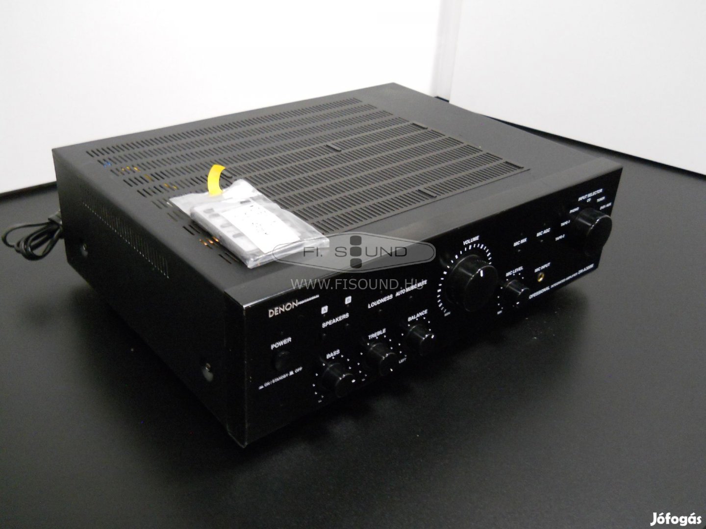 Denon DN-A300M , 2x110W,4-16 ohm,4 hangfalas sztereo erősítő