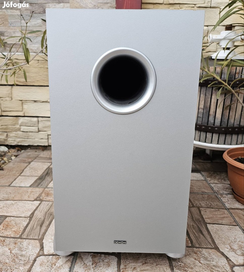 Denon DSW-80 Aktív mélyláda 20cm hangszóró